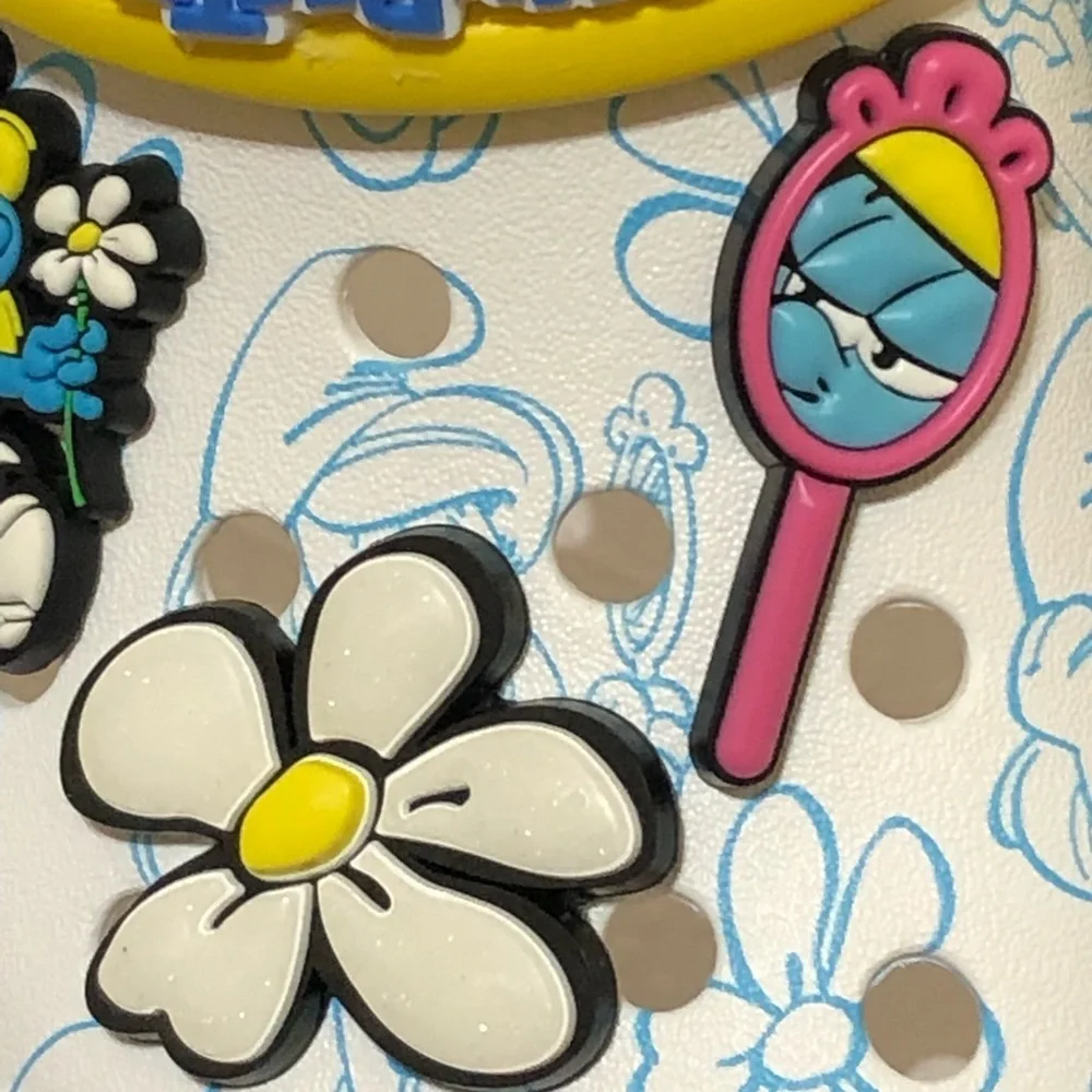 CROCS X SMURFS SMURFETTE super cute clog with jibbitz size 7 nwt - Picture 7 of 13